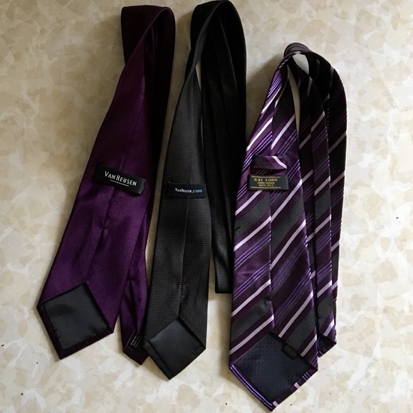 SOLD Bundle of 3 Mens Ties - Picture 2 of 2